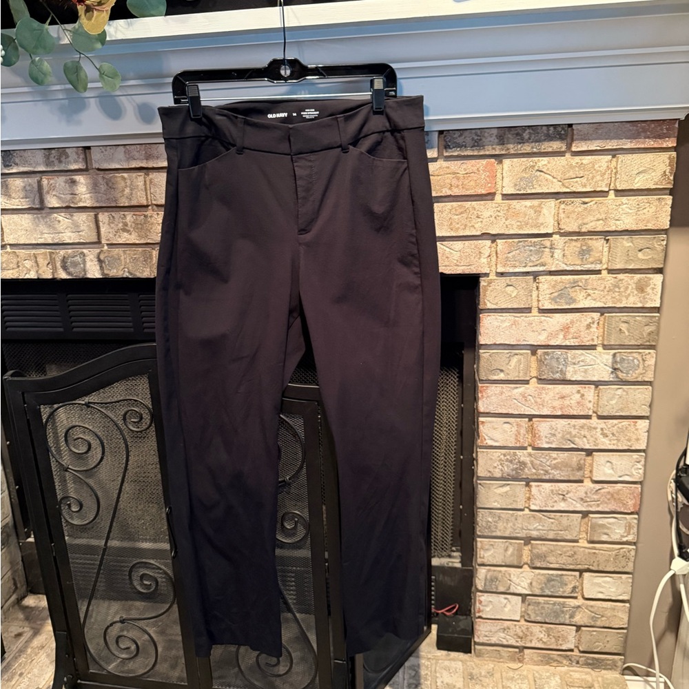 Old Navy high rise pixie straight leg pants, black, size 14, EUC